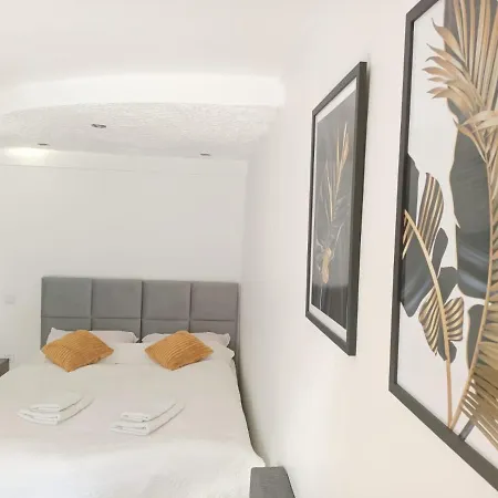 Quarto em Acomodações Particulares Goscinne - Za Borem