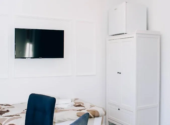 Goscinne - Za Borem 民宿 Zubrzyca Gorna